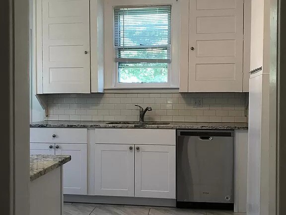 Building Photo - 346 Olentangy St