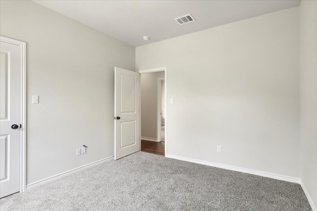 Building Photo - 9896 Golden Ln