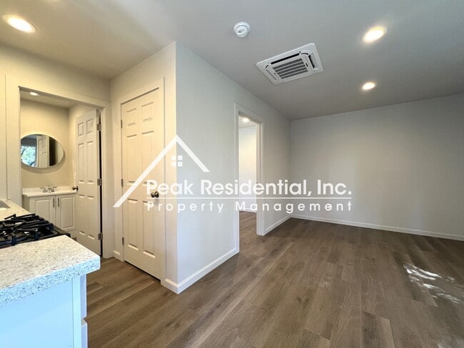Building Photo - Brand New 1bd/1ba Placerville ADU!