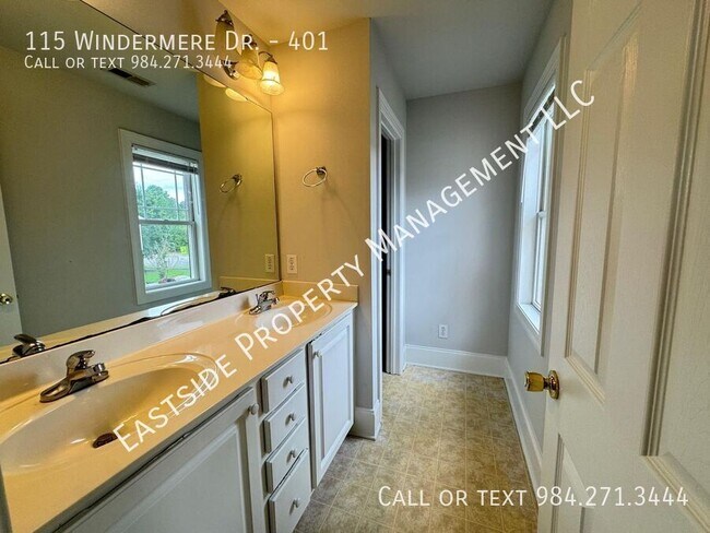 Building Photo - 115 Windermere Dr