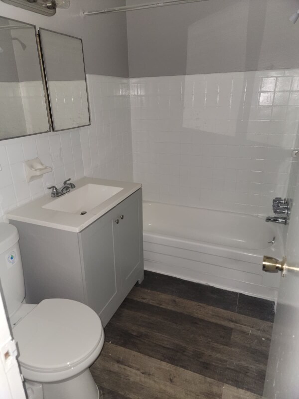 Building Photo - 13540 Superior Rd