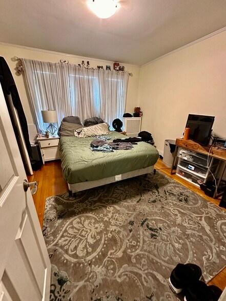 Building Photo - 62 Litchfield St