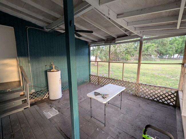 Building Photo - 2915 Winter Lake Rd