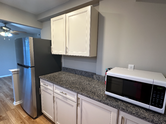Building Photo - 4573 Winding Brook Dr