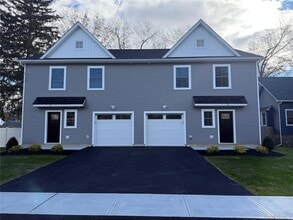 Building Photo - 32 Montgomery St