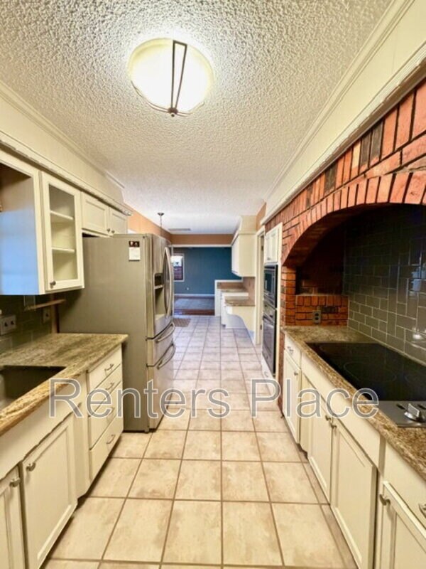 Building Photo - 5724 E 65th Pl