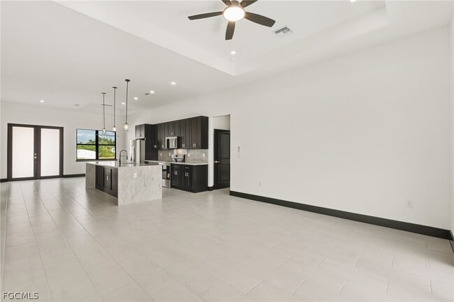 Building Photo - 3015 3rd St SW