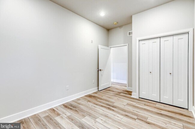 Building Photo - Brand New Luxury Apartments