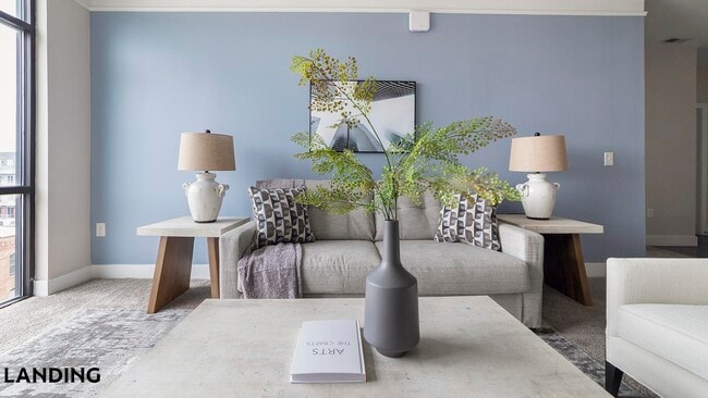 Building Photo - 1494 N High St