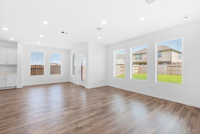 Building Photo - 27219 Henley Rdg Dr