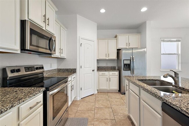 Building Photo - 16459 Centipede St