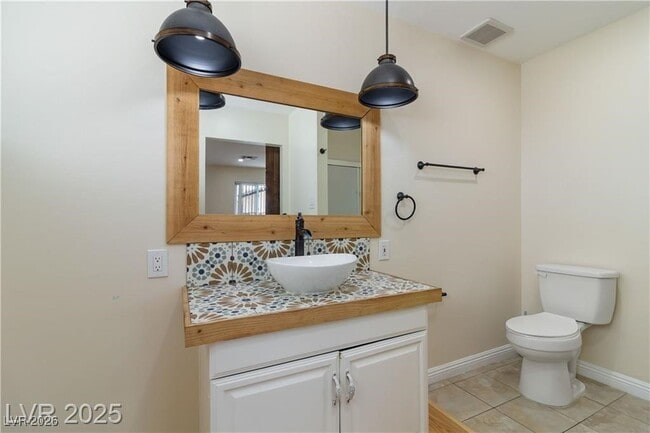 Building Photo - 7213 Lakeland Ct