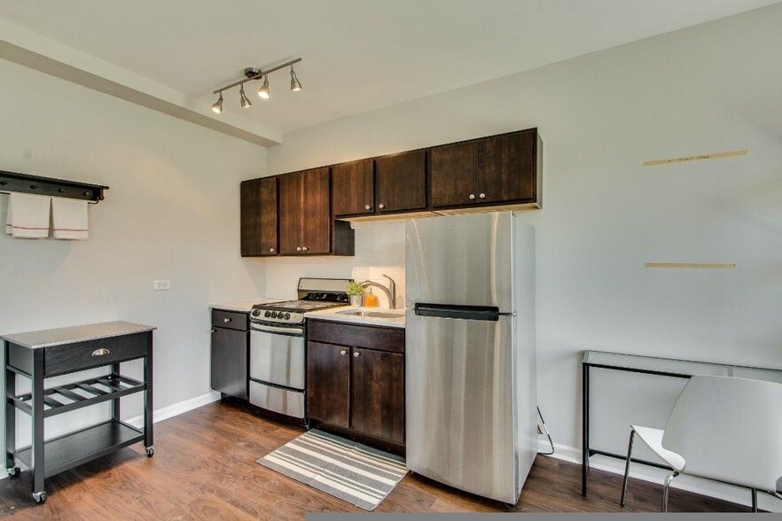 Building Photo - 1627 N Humboldt Blvd