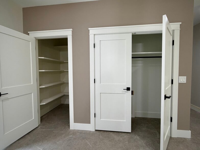 Walk-in pantry & coat closet - 10671 US 31