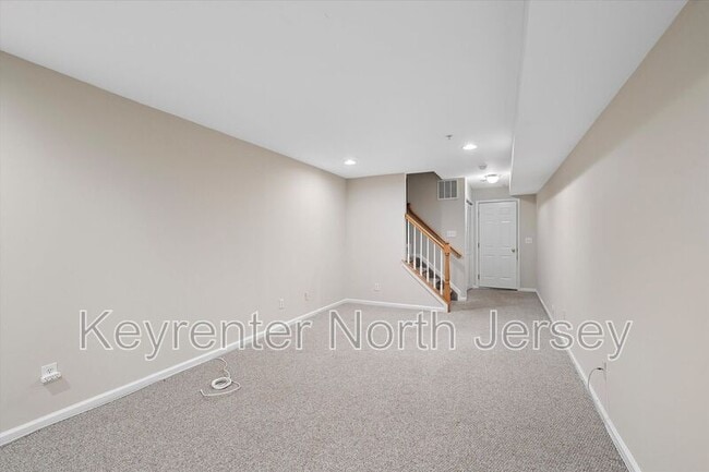 Building Photo - 8 Boatworks Dr