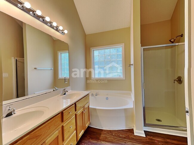 Building Photo - 4466 Timberwood Dr