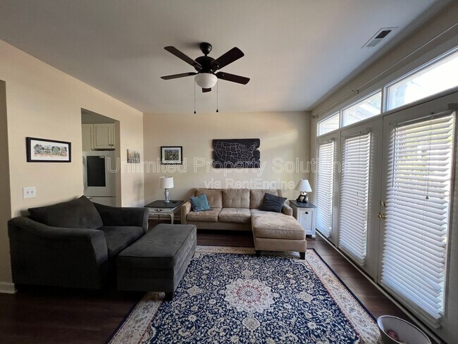 Building Photo - 5813 Wrightsville Ave