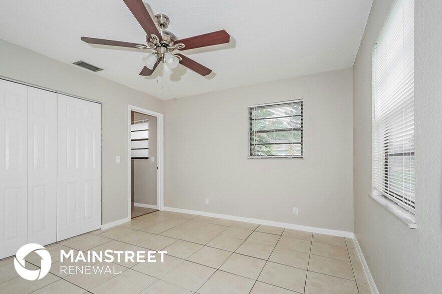 Building Photo - 646 SW Byron St