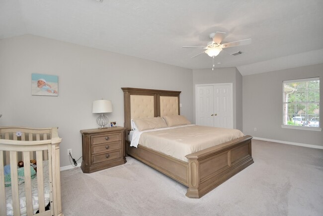 Building Photo - 2322 Lord Nelson Dr