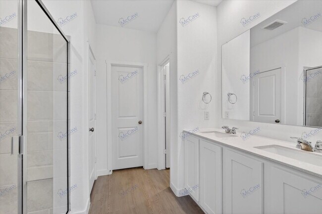 Building Photo - 1306 Eclipse Ln