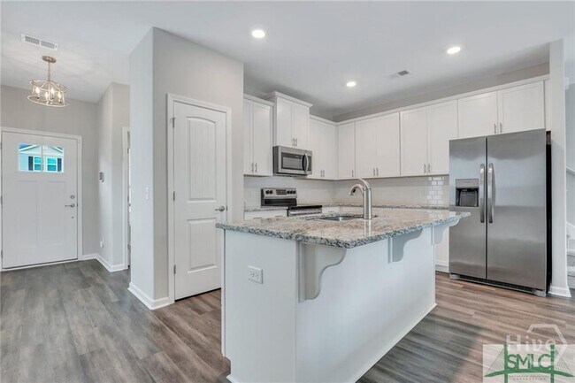 Building Photo - 116 Ainsdale Dr