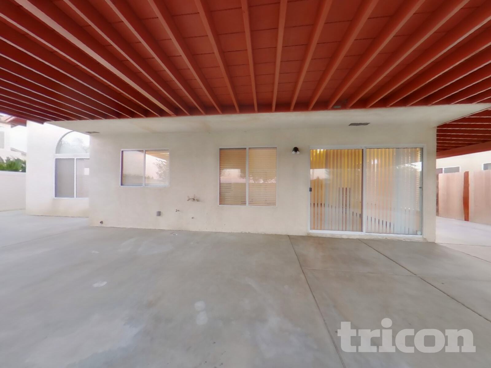 Building Photo - 863 Pike Dr