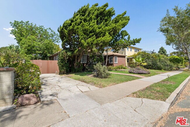 Building Photo - 1377 Appleton Way