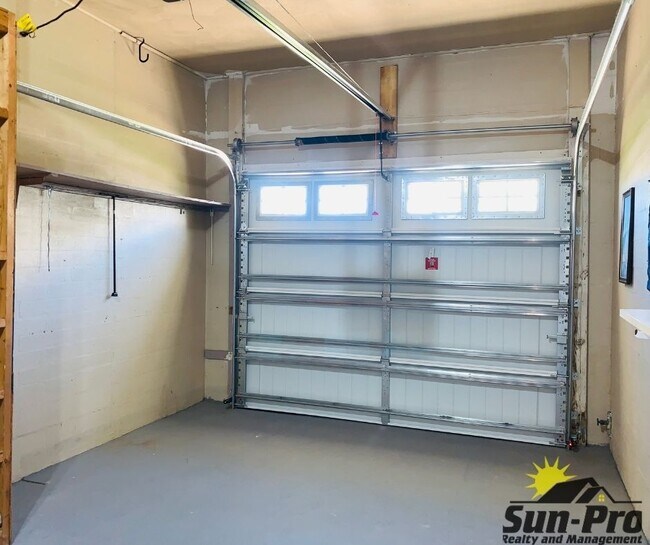 Building Photo - 227 Ponce De Leon Dr