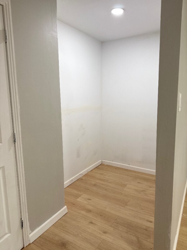 Building Photo - 1629 Netherwood Ave