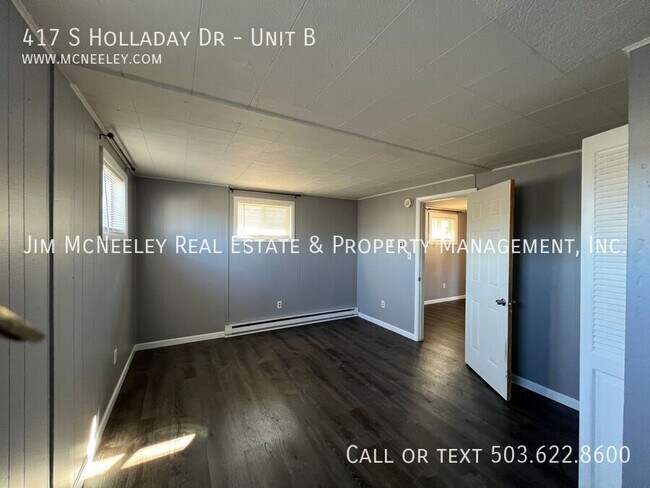 Building Photo - 417 S Holladay Dr