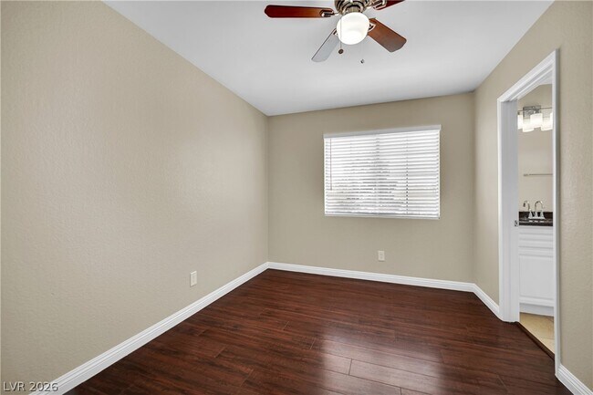 Building Photo - 756 Charwood Cir