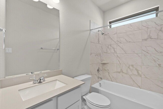 Building Photo - 2216 Inglenook Grv Dr
