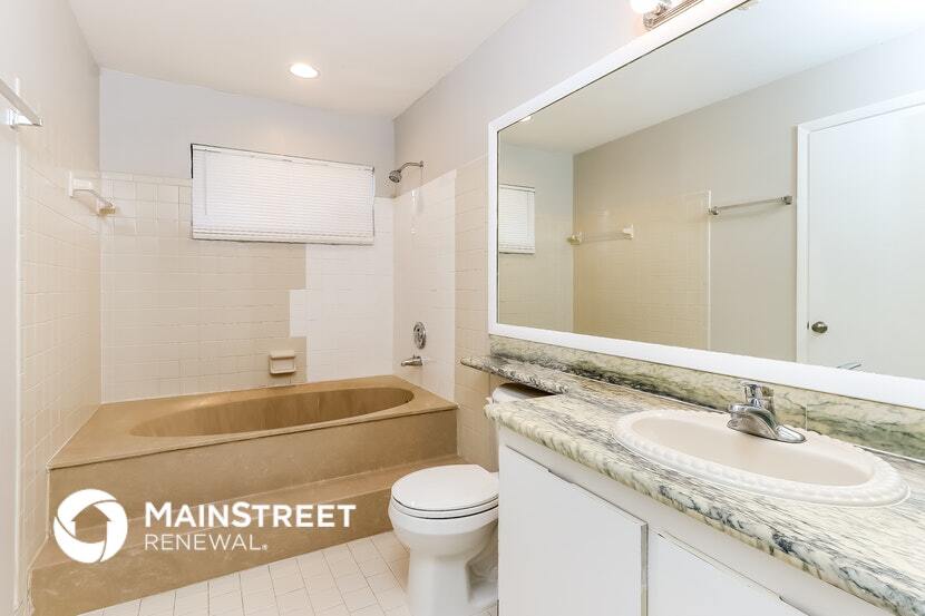 Building Photo - 4120 Palm Bay Cir