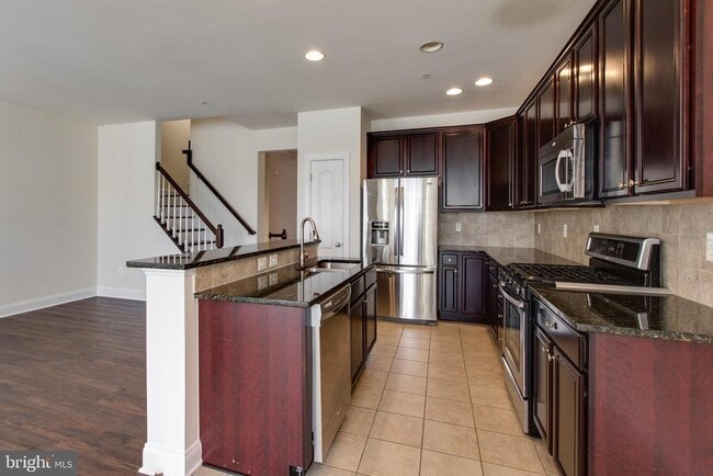 Building Photo - 7757 Crystal Brook Way