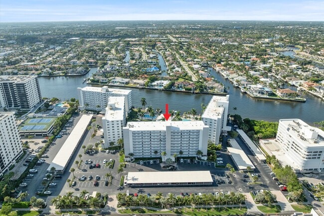 Building Photo - 3224 S Ocean Blvd