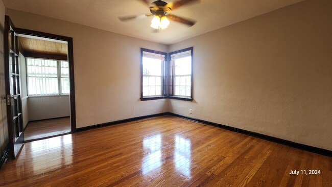 Building Photo - 6328 Sutherland Ave