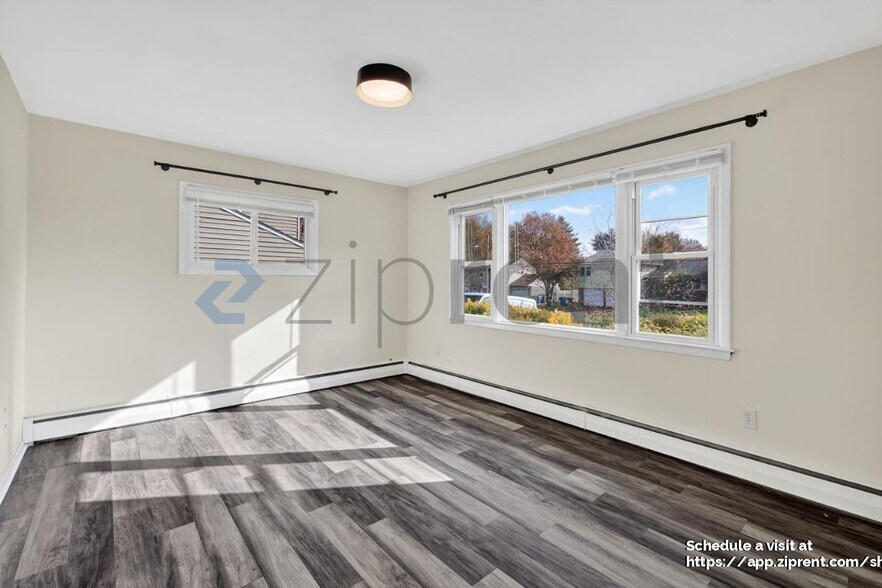 Building Photo - 68 Lyman Rd