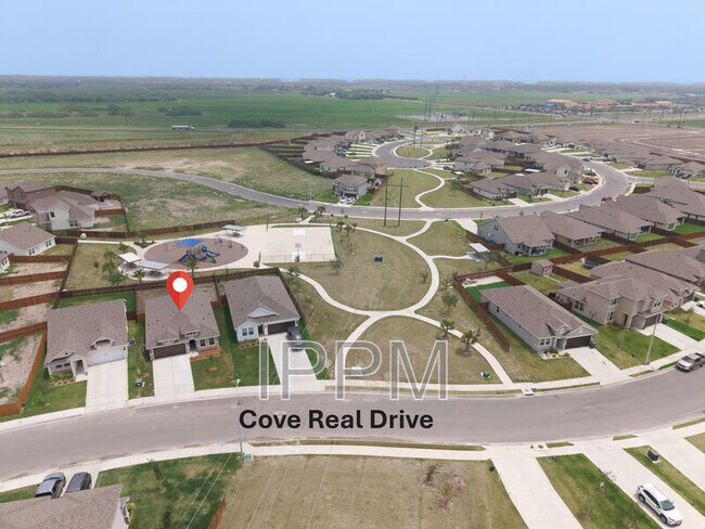 Building Photo - 2506 Cove Real Dr