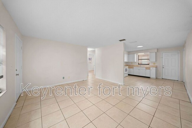 Building Photo - 5551 Fifth Ave