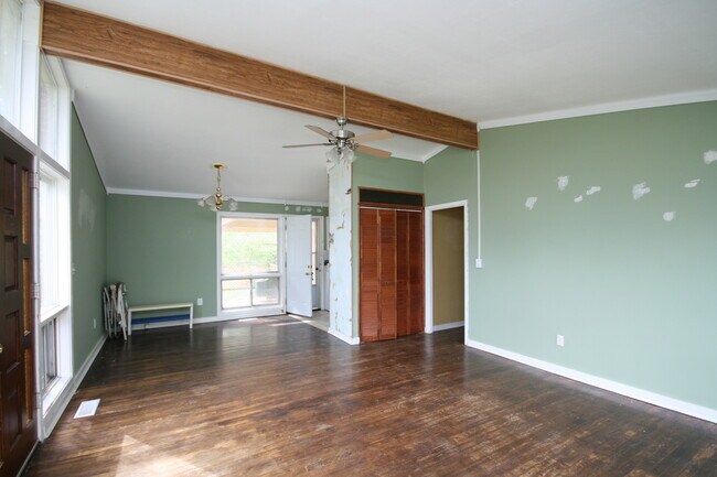 Building Photo - 403 Karter St NW