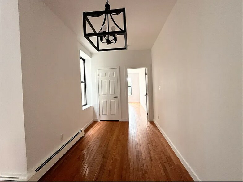 Building Photo - 2409 Tilden Ave