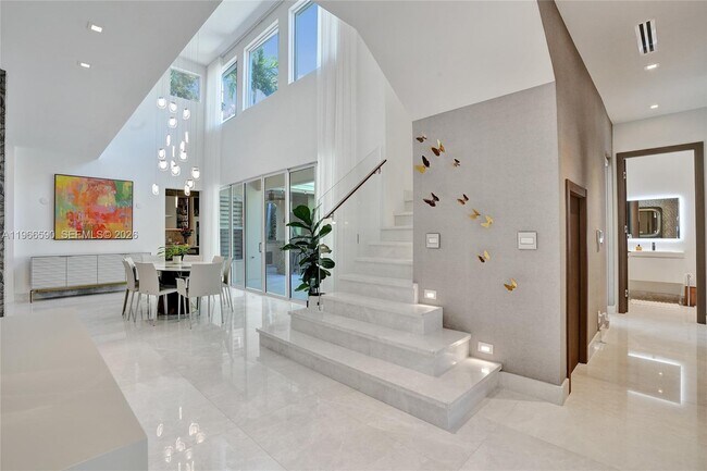 Building Photo - 20824 NE 37th Ave