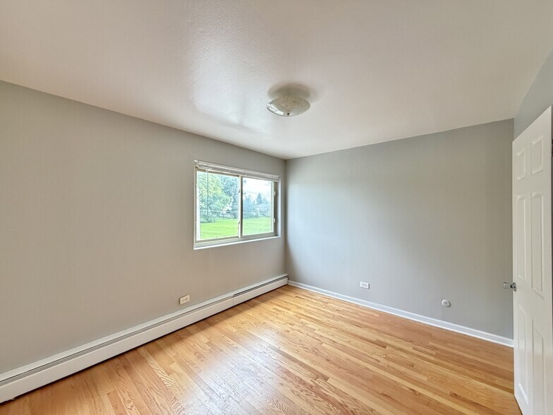 Building Photo - 8500 Waukegan Rd