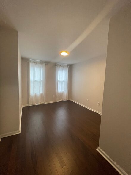 Building Photo - 1636 S 21st St