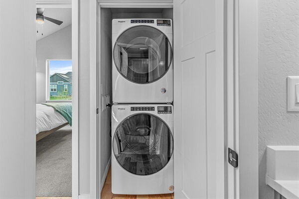 Building Photo - 303 Gangnes Dr