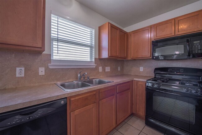 Building Photo - 14423 Benningcrest Ln