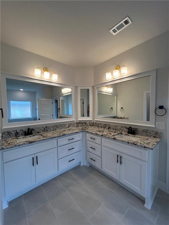 Building Photo - 2205 Salmon St