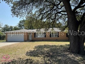 Building Photo - 9108 Red Oak Dr