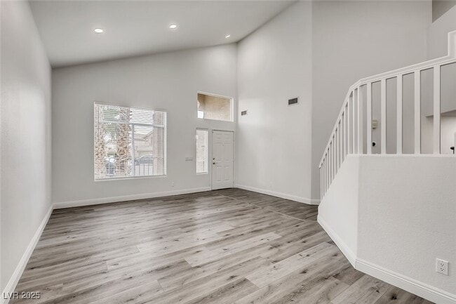 Building Photo - 1601 Vespertina Ct