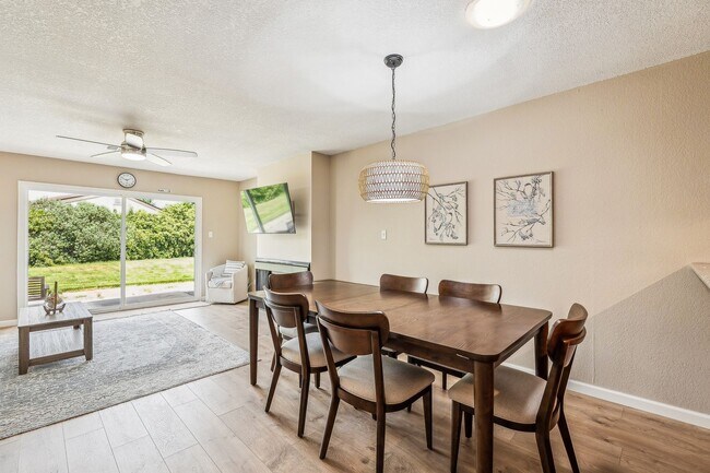 Building Photo - Lovely 2 bed / 2 bath Home in Stonegate